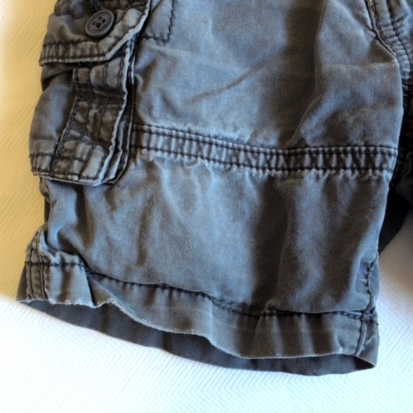 oshkosh b'gosh gray cotton twill cargo utility shorts 18 months baby boy - Picture 3 of 11